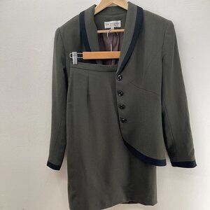 Lew Magram Size 8 90s Equestrian-Style Suit w Hi-Lo Jacket & Knee Skirt w Slit